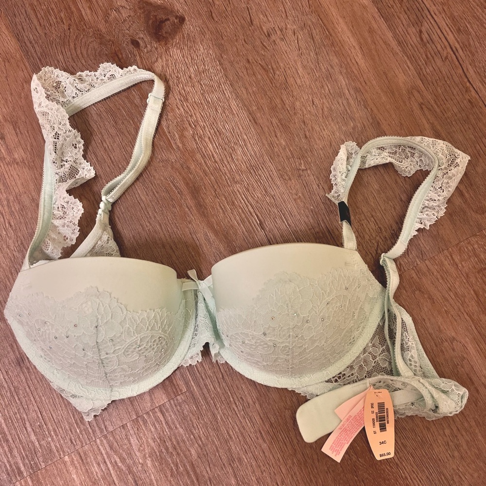 Victoria’s secret bra